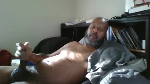 eyequee0007 online show from 10, 2, 2025