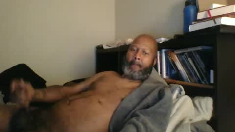 eyequee0007 online show from 18, 2, 2025