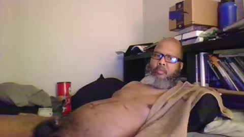 eyequee0007 online show from 5, 12, 2025