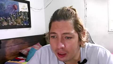 eyesgreenman online show from 1, 12, 2025