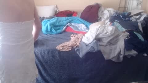 Snapshot of eyeswall0w chatting on 27, 9, 2025 eyeswall0w online show from 27, 9, 2025