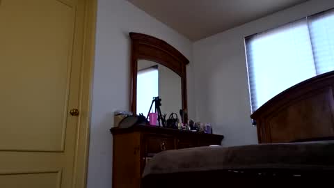 Kim20 online show from 28, 1, 2025