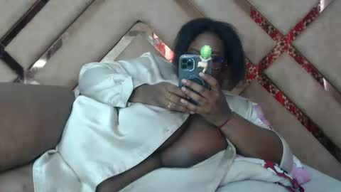 Snapshot of eyshaexotii chatting on 5, 3, 2026 eyshaexotii online show from 5, 3, 2026