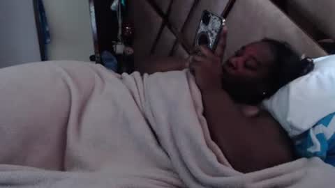 Snapshot of eyshaexotii chatting on 2, 4, 2026 eyshaexotii online show from 2, 4, 2026