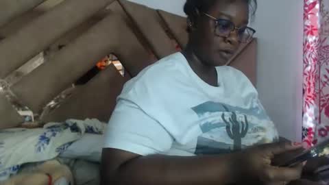 Snapshot of eyshaexotii chatting on 18, 5, 2026 eyshaexotii online show from 18, 5, 2026