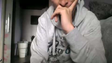 ezel004 online show from 2, 11, 2025