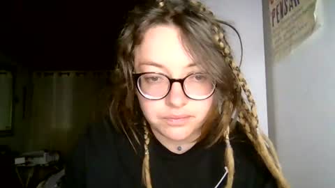 Snapshot of ezlngirl chatting on 20, 7, 2026 Aimee online show from 20, 7, 2026