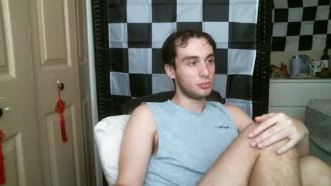 Ezra Naamah online show from 5, 2, 2025