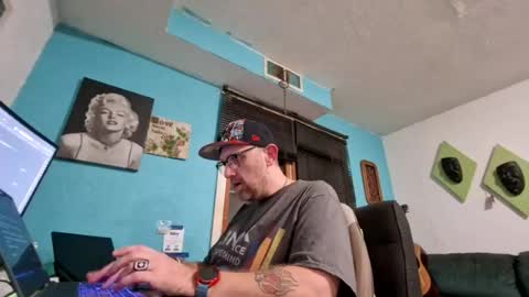 Snapshot of ezriderx9 chatting on 26, 6, 2026 Ez Rider online show from 26, 6, 2026
