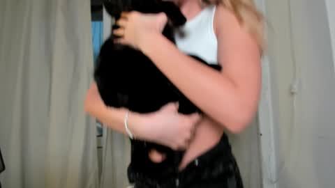  if you dont have fansly account yet use this link to registration    online show from 5, 2, 2025