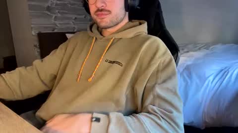 Call me bitch online show from 27, 12, 2024