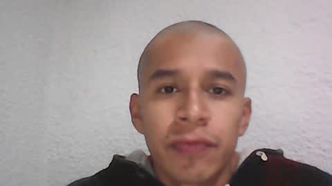 Snapshot of fabiar11 chatting on 18, 6, 2026 R online show from 18, 6, 2026