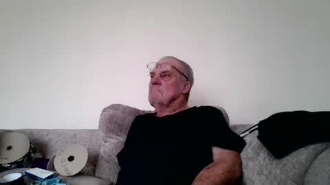 the masturbator online show from 26, 1, 2025