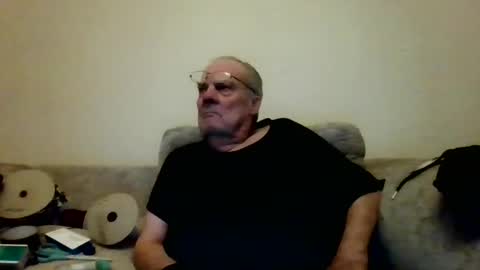 the masturbator online show from 26, 1, 2025