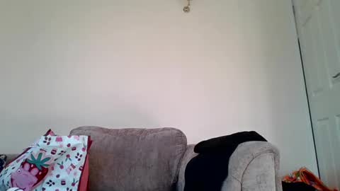 the masturbator online show from 2, 2, 2025