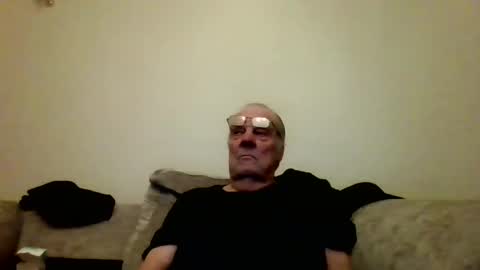 the masturbator online show from 6, 3, 2025