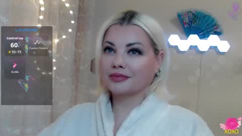 Snapshot of fairyjewell chatting on 24, 11, 2025 Jewell online show from 24, 11, 2025