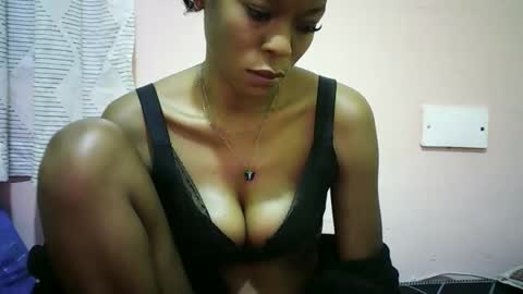 faizah_ online show from 1, 5, 2026