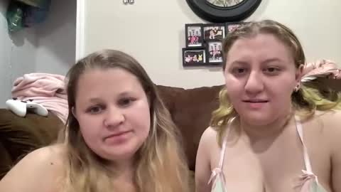 fall_flowers96 online show from 9, 2, 2026