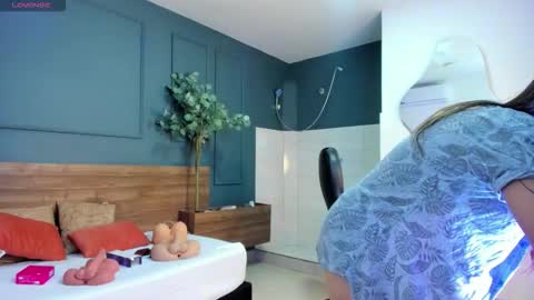 Megan    630  1330 -5 online show from 30, 10, 2025