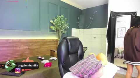 Megan    630  1330 -5 online show from 17, 3, 2026