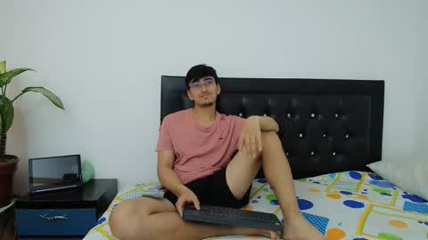 FallGays online show from 2, 2, 2026