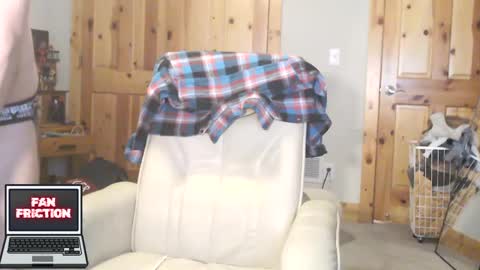 Snapshot of fanfriction chatting on 27, 2, 2025 Fan Friction online show from 27, 2, 2025