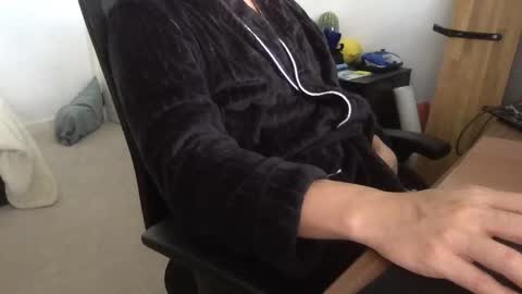 fantasticbake1 online show from 12, 9, 2025