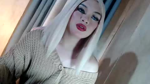 Snapshot of fantasticcock69_daniella chatting on 21, 5, 2026 DANIELLA - DONT FORGET TO GIVE ME A THUMBSU UP online show from 21, 5, 2026