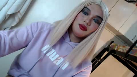 DANIELLA - DONT FORGET TO GIVE ME A THUMBSU UP online show from 29, 7, 2026
