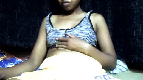 farantsaaly1 online show from 12, 1, 2025