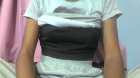 farantsaaly1 online show from 25, 9, 2025