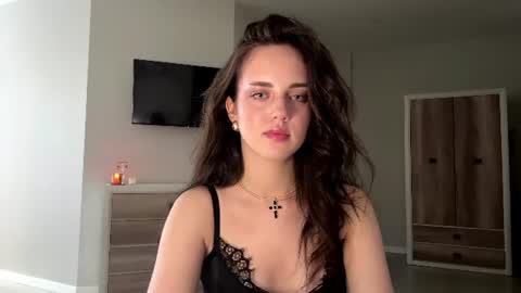 Snapshot of farrahburde chatting on 20, 6, 2026 Mia online show from 20, 6, 2026