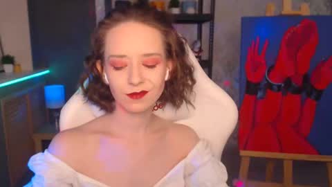 Fascinating   Eyes online show from 8, 1, 2025