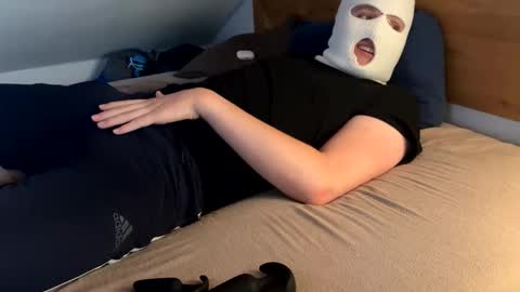 Snapshot of fbabababf chatting on 9, 11, 2025 Fbab online show from 9, 11, 2025