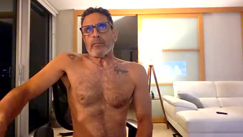 Miami Persian online show from 26, 10, 2025