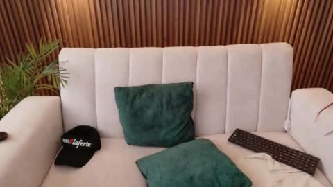 Feelena online show from 22, 11, 2025