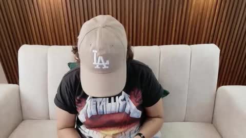 Snapshot of feelina_firesoul chatting on 13, 2, 2026 Feelena online show from 13, 2, 2026