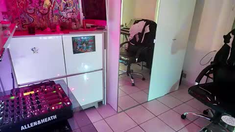 m0rty online show from 4, 2, 2026