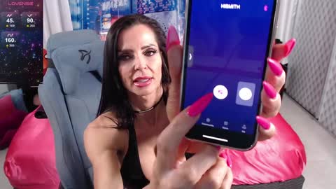 Felicia Hardon online show from 30, 1, 2025