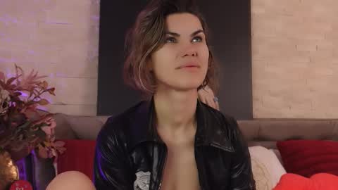 FeliciaKrige online show from 15, 2, 2026