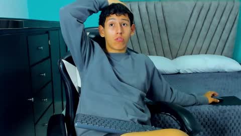 felipehot_gonzales online show from 9, 9, 2025