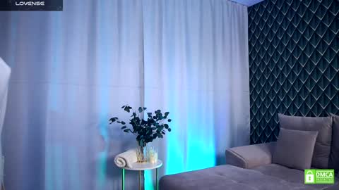 Hello im Nova online show from 25, 9, 2025