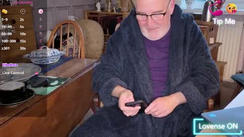 Adam online show from 7, 11, 2025