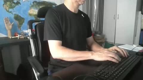 Snapshot of femdomsubby chatting on 12, 12, 2024 femdomsubby online show from 12, 12, 2024