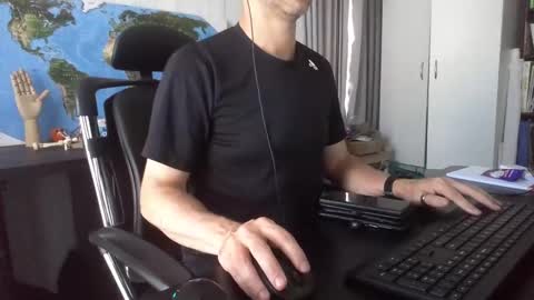 Snapshot of femdomsubby chatting on 13, 12, 2024 femdomsubby online show from 13, 12, 2024