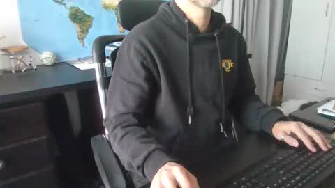 Snapshot of femdomsubby chatting on 20, 10, 2025 femdomsubby online show from 20, 10, 2025