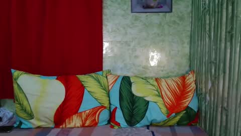 feminine_tsx online show from 7, 1, 2025