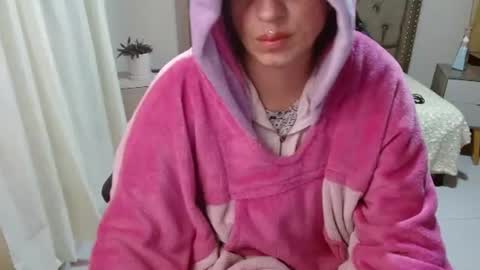 Alejandra online show from 10, 7, 2026