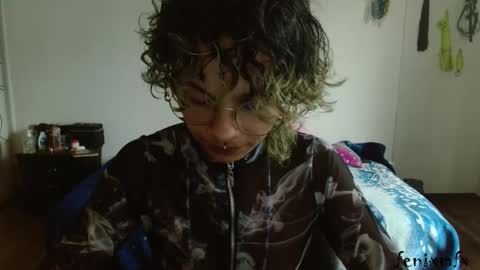 Fenix online show from 4, 3, 2025